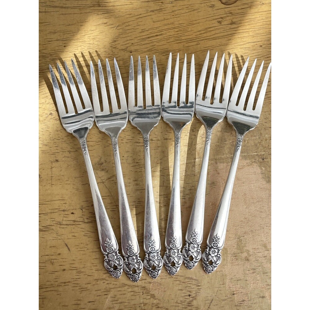 Set of 6 Distinction Onieda 6-1/2" Salad Forks Silverplate 1951